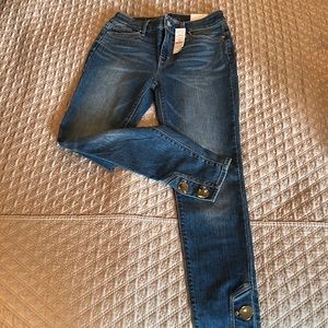 White House black market mid rise skinny jeans, size 2